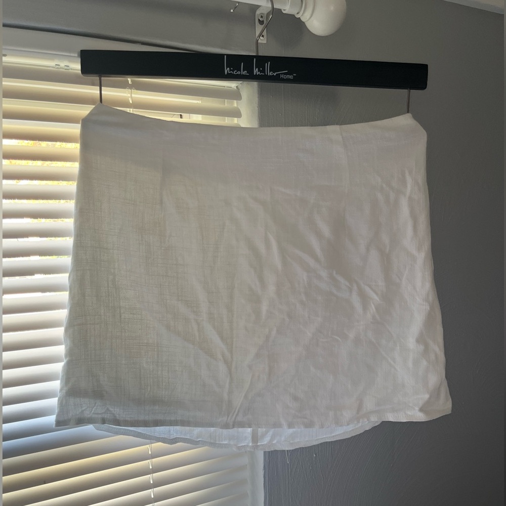 Princess Polly white mini skirt size 6/small